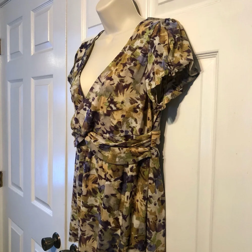 LOFT Multicolor Floral Blouse - Picture 2 of 6